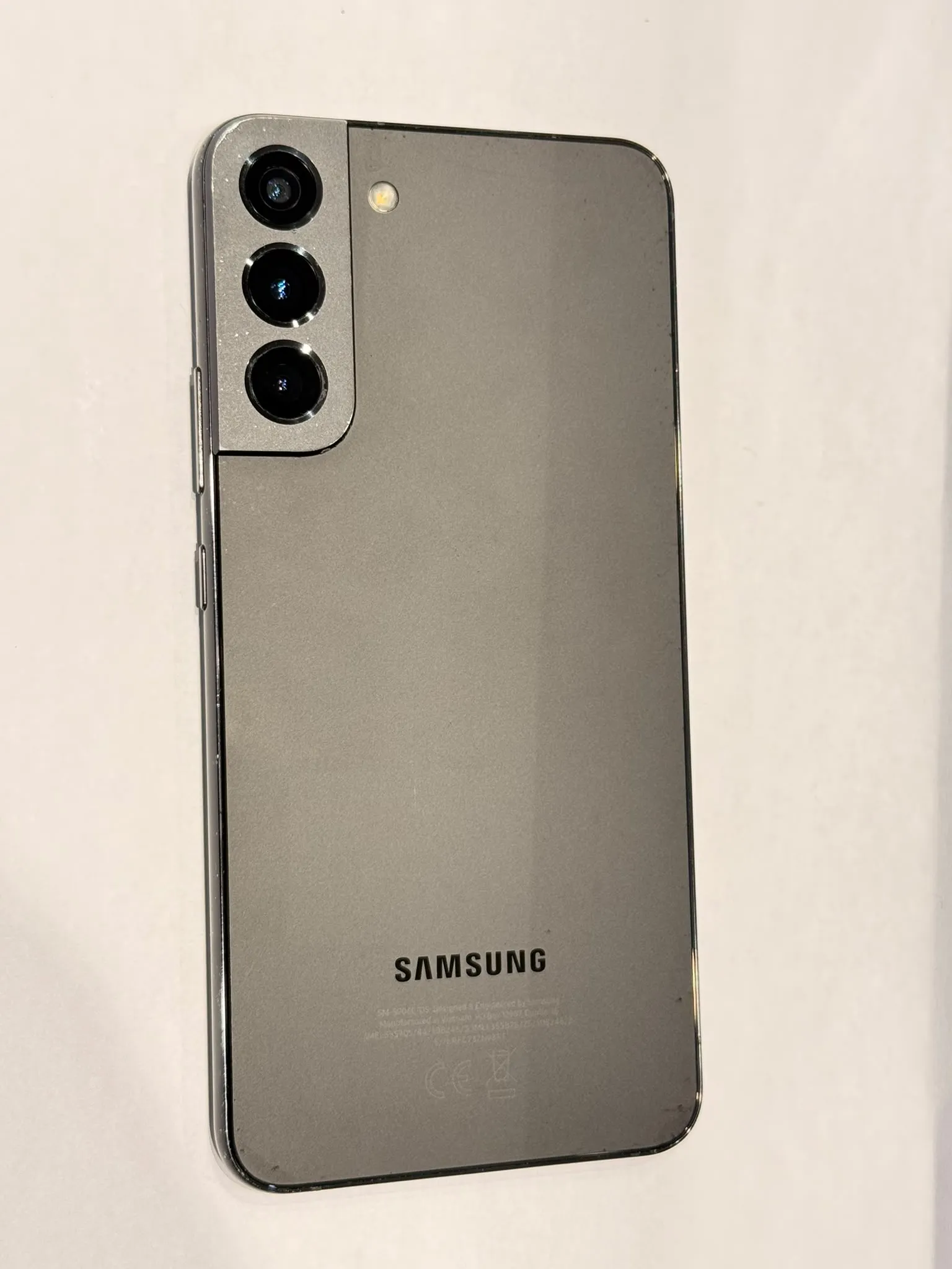 יד 2 +Samsung Galaxy s22