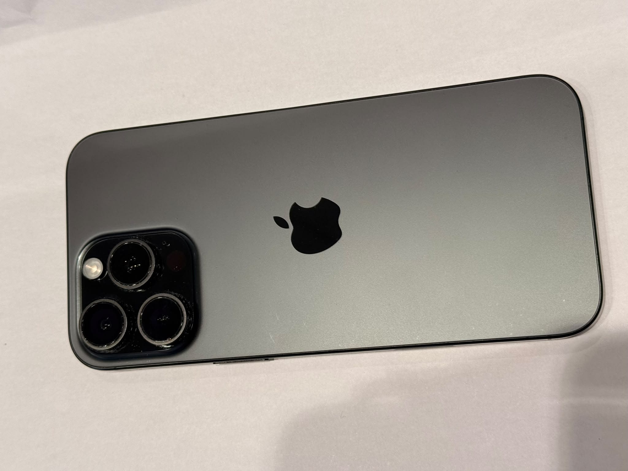 יד 2 iPhone 16 Pro Max